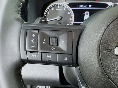 New 2025 Nissan Pathfinder SV image 13