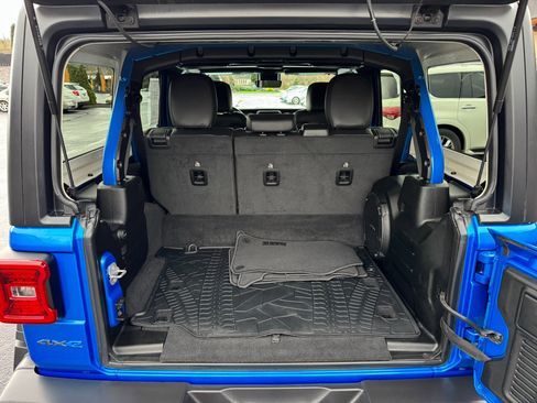 Used 2023 Jeep Wrangler Unlimited Rubicon 4xe w/ Dual Top Group image 26