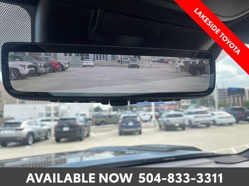 Used 2022 Toyota Tundra Capstone AWD/4WD image 41