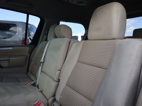 Used 2013 Nissan Armada SV image 15