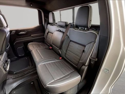Used 2023 GMC Sierra 1500 AT4X AWD/4WD image 16