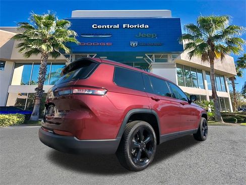 Used 2024 Jeep Grand Cherokee L Limited w/ Black Appearance Package image 5