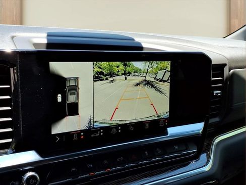 Certified 2025 GMC Sierra 1500 Elevation w/ Elevation Premium Package AWD/4WD image 5