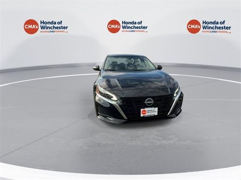 Used 2024 Nissan Altima 2.5 SV image 3