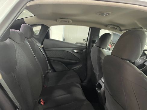 Used 2015 Dodge Dart SE image 21