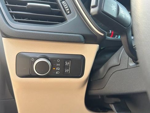 Used 2020 Ford Escape SE AWD/4WD image 28
