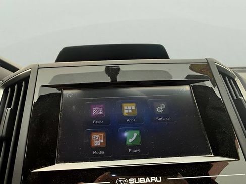 Used 2018 Subaru Crosstrek 2.0i Premium AWD/4WD image 15