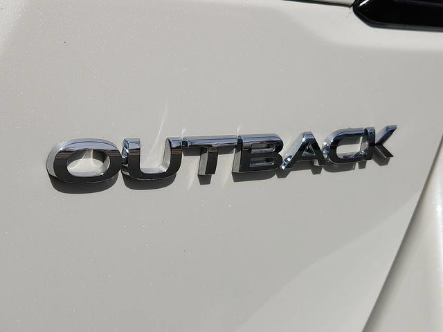 Used 2025 Subaru Outback Premium AWD/4WD image 9