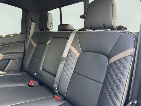 New 2026 GMC Canyon Denali AWD/4WD image 13