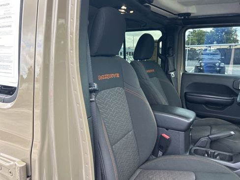 Used 2020 Jeep Gladiator Mojave w/ Trailer Tow Package image 24