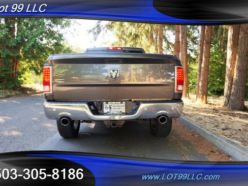 Used 2016 RAM 1500 Laramie w/ Convenience Group image 10