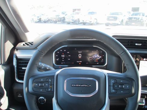 New 2026 GMC Sierra 3500 Denali w/ Denali Reserve Package image 20