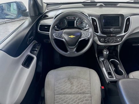 Used 2019 Chevrolet Equinox LS image 4