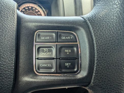 Used 2018 RAM 1500 Express AWD/4WD image 13
