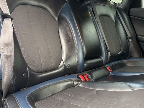 Used 2015 Chrysler 200 S w/ Comfort Group image 26