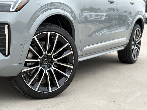 New 2026 Volvo XC90 B6 Plus image 8