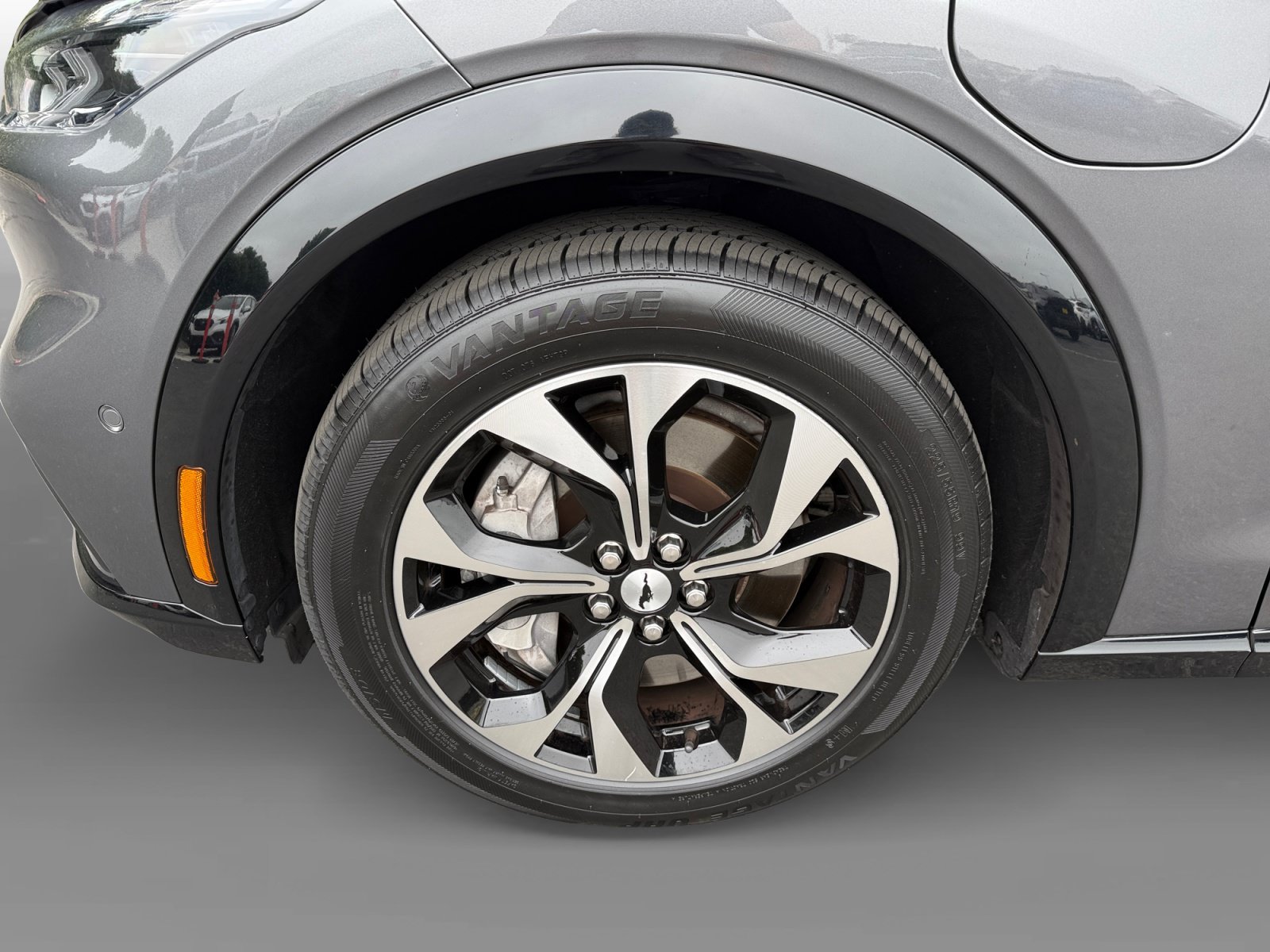 Used 2023 Ford Mustang Mach-E Premium RWD image 9