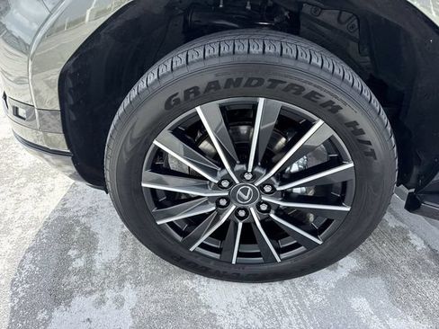 Certified 2025 Lexus GX 550 w/ Cold Area Package AWD/4WD image 10