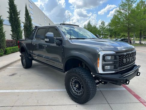 Used 2023 Ford F250 Lariat w/ Lariat Ultimate Package image 3