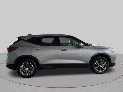 Used 2023 Chevrolet Blazer LT AWD/4WD image 7
