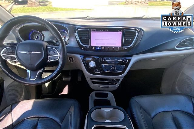 Used 2022 Chrysler Pacifica Touring-L FWD image 15