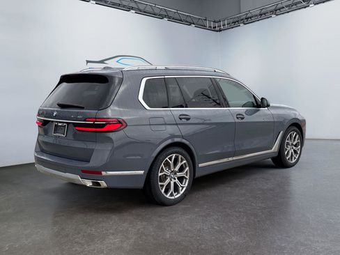New 2026 BMW X7 xDrive40i image 3