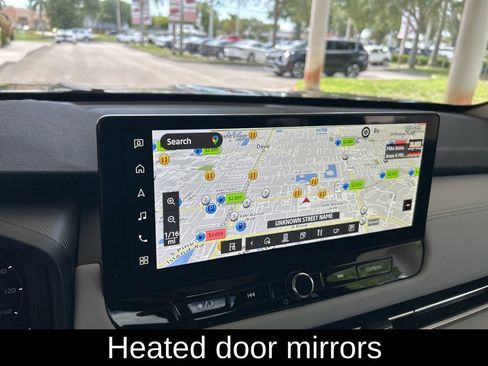 New 2025 Mitsubishi Outlander SEL image 12