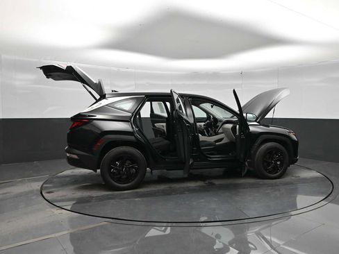 Used 2023 Hyundai Tucson SE AWD/4WD image 38