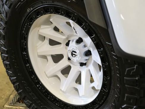 Used 2024 Jeep Wrangler Unlimited Rubicon 392 image 10