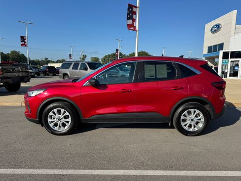 Used 2023 Ford Escape Active w/ Tech Pack #1 AWD/4WD image 4