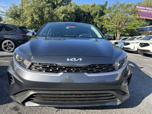 Used 2024 Kia Forte LXS w/ LXS Technology Package FWD image 8
