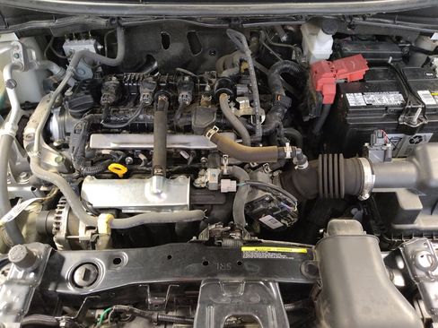 Used 2023 Nissan Versa S FWD image 30