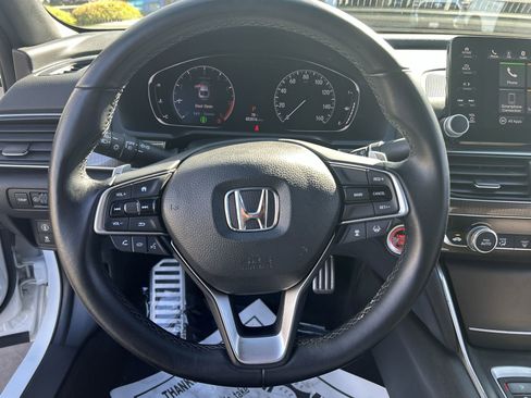 Used 2019 Honda Accord Sport image 11
