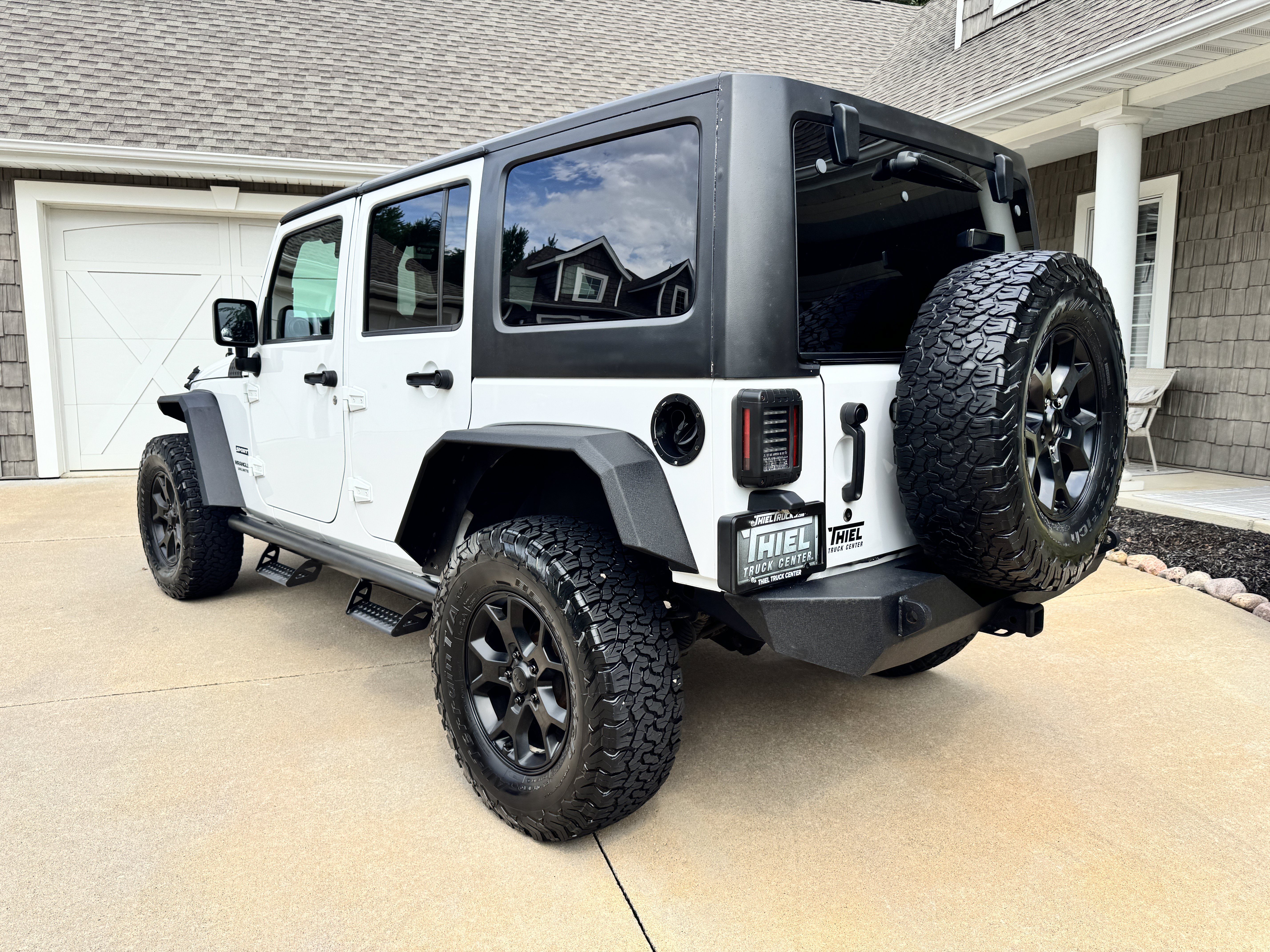 Used 2012 Jeep Wrangler Unlimited Sport AWD/4WD image 4