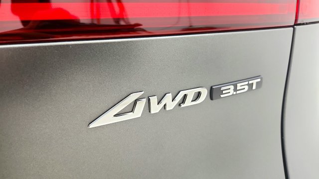 Used 2026 Genesis GV70 3.5T Sport Prestige AWD/4WD image 33