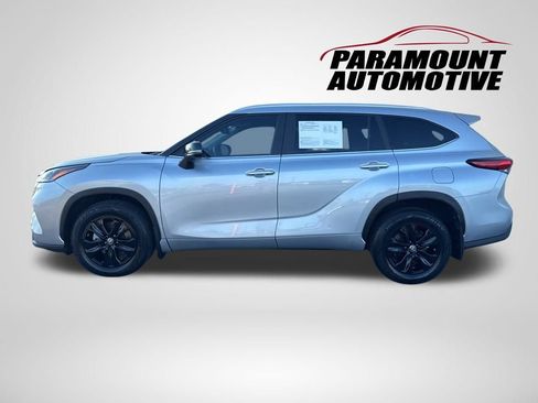 Used 2023 Toyota Highlander XLE image 4