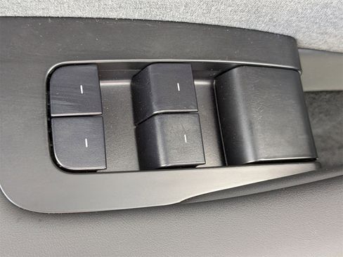 Used 2025 Tesla Model 3 Long Range image 14