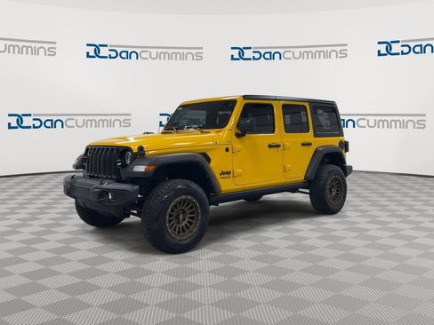 Used 2021 Jeep Wrangler Unlimited Sport AWD/4WD image 4