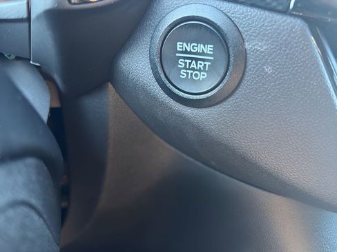 Used 2025 Ford Escape ST-Line AWD/4WD image 29