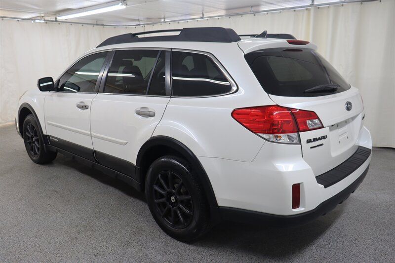 Used 2014 Subaru Outback 2.5i Limited AWD/4WD image 4