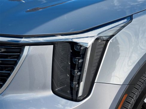 Used 2025 Kia Sorento EX image 3