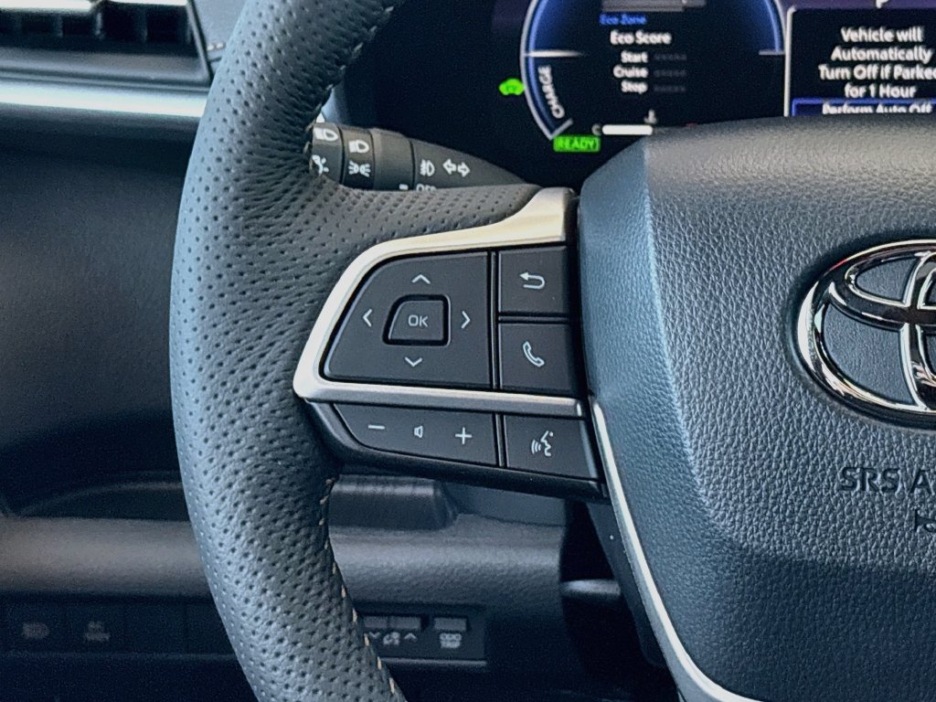 New 2026 Toyota Sienna XLE Woodland Edition AWD/4WD image 11