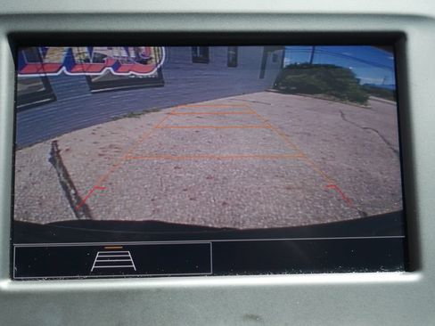 Used 2024 Chevrolet Equinox LT AWD/4WD image 14