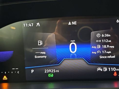 Used 2023 Volkswagen Taos SE image 33