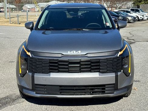 New 2026 Kia Sportage LX FWD image 2