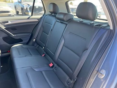 Used 2015 Volkswagen Golf SE FWD image 9