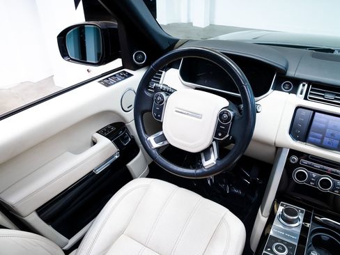Used 2013 Land Rover Range Rover HSE AWD/4WD image 9