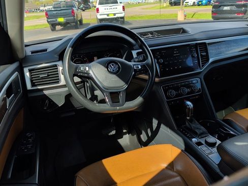 Used 2019 Volkswagen Atlas SEL Premium AWD/4WD image 13