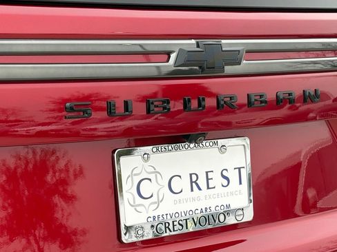 Used 2022 Chevrolet Suburban RST w/ Luxury Package image 9