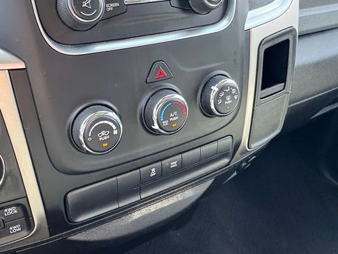 Used 2019 RAM 1500 Classic SLT AWD/4WD image 27